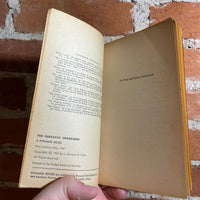 The Fantastic Swordsmen - Edited by L. Sprague de Camp - 1967 Pyramid Books Paperback - Lovecraft, Moorcock, Bloch + more!