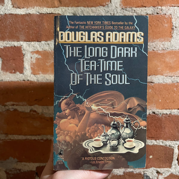 The Long Dark Tea-Time of the Soul - Douglas Adams - 1990 Pocket Books Paperback