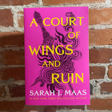 A Court of Wings and Ruin - Sarah J. Maas - Paperback