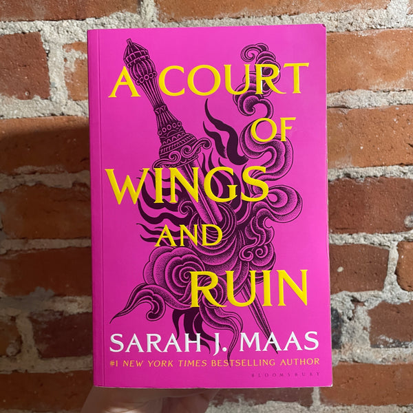 A Court of Wings and Ruin - Sarah J. Maas - Paperback