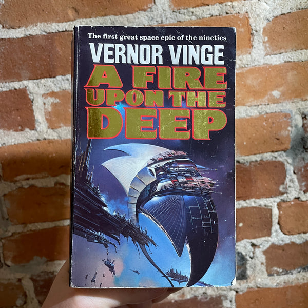 A Fire Upon the Deep - Vernor Vinge - 1995 Millennium Paperback