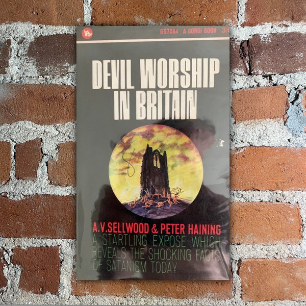 Devil Worship In Britain - A.V. Sellwood & Peter Haining - 1964 Corgi Books Paperback