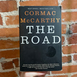 The Road - Cormac McCarthy - 2006 Vintage Books Paperback