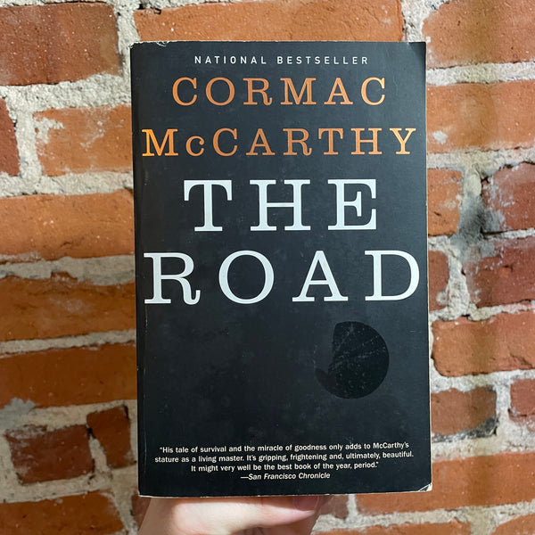 The Road - Cormac McCarthy - 2006 Vintage Books Paperback