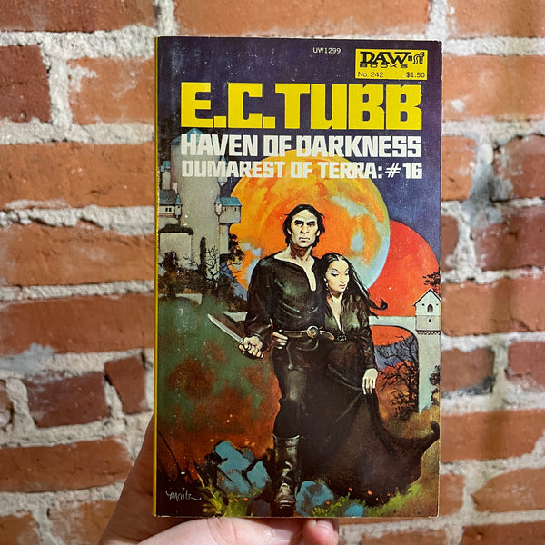 Haven of Darkness: Dumarest of Terra #16 - E.C. Tubb - 1977 Daw Books Paperback #242 - Don Maitz Cover