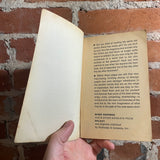 Mind Partner and 8 Other Novelettes - Edited by H.L. Gold - 1963 Paperback (Cordwainer Smith, Simak, Lafferty, + more!)