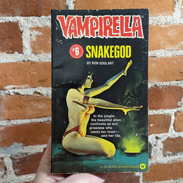 Snakegod #6 - Vampirella - Ron Goulart - Warner Books Paperback