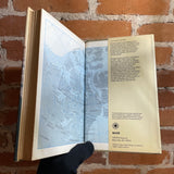 Nunaga: Ten Years of Eskimo Life - Duncan Pryde 1972 Walker Publishing Company Hardback