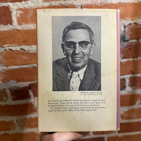 They Walked Like Men - Clifford D. Simak - 1962 BCE Doubleday Hardback Lawrence Ratzin Cover -  GC E1