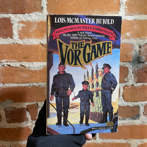 The Vor Game - Lois McMaster Bujold - 1990 Baen Books Paperback - Tom Kidd Cover