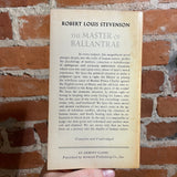 The Master of Ballantrae - Robert Louis Stevenson - Airmont Books Paperback