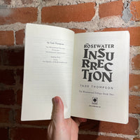 The Rosewater Insurrection - Tade Thompson - 2019 Orbit Paperback