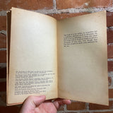 All Quiet on the Western Front - Erich Maria Remarque - 1966 15th Crest Books Paperback