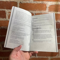 The Unofficial Hobbit Handbook - The Shire Collective - 2012 Writer’s Digest Books Paperback