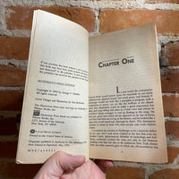 Dark Chant In A Crimson Key - George C. Chesbro - 1993 Mysterious Press Paperback
