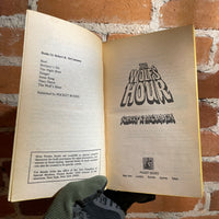 The Wolf’s Hour - Robert R. McCammon - 1989 Pocket Books Paperback - Rowena Morrill Cover
