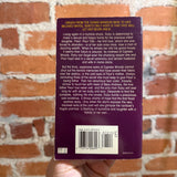 All That Glitters - V.C. Andrews - 1995 Pocket Books Paperback - Lisa Falkernsten Keyhole Cover