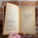 Tolkien: A Look Behind the Lord of the Rings - Lin Carter - 1971 4th Ballantine Books Paperback