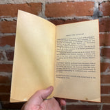 Rockets in the Ursa Major - Fred Hoyle & Geoffrey Hoyle - 1971 Fawcett Crest Paperback