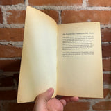 The Throwback - Tom Sharpe - 1984 Vintage Books Paperback