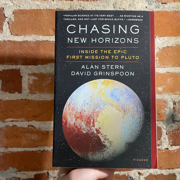 Chasing New Horizons: Inside the Epic First Mission - Alan Stern & David Grinspoon - Paperback