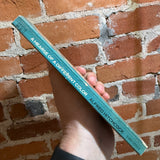 A Hearse of a Different Color - Alfred Hitchcock - 1980 Dell Books Paperback