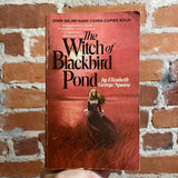 The Witch of Blackbird Pond - Elizabeth George Speare - Dell Books Paperback