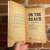 On the Beach - Nevil Shute - 1960 9th Signet Books Paperback - Barye Phillips Cover