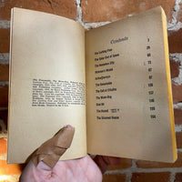 Cry Horror - H.P. Lovecraft - 1959 Avon Books Paperback - Richard Powers Covers