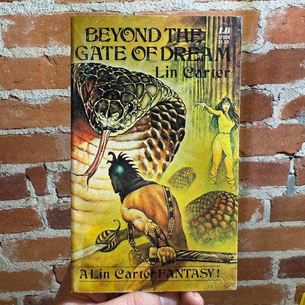 Beyond the Gate of Dream - Lin Carter - 1969 Leisure Books Paperback