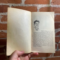 Nineteen Eighty-Four (1984) - George Orwell - 38th Signet Books Paperback