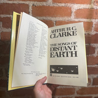 The Songs of Distant Earth - Arthur C. Clarke - 1986 1st Ballantine Books Hardback - Michael Whelan Cover