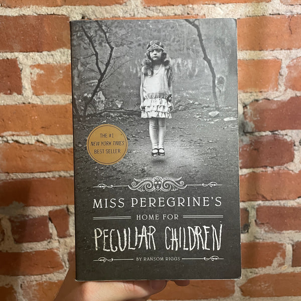 Miss Peregrine’s Home for Peculiar Children - Ransom Riggs - 2013 Quirk Books Paperback