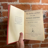 Decline and Fall of the Roman Empire: Vol. 3 (1185 AD - 1453 AD) - Edward Gibbon - Modern Library Hardback