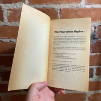 The Restaurant at the End of the Universe - Douglas Adams - 1982 Pocket Books Paperback