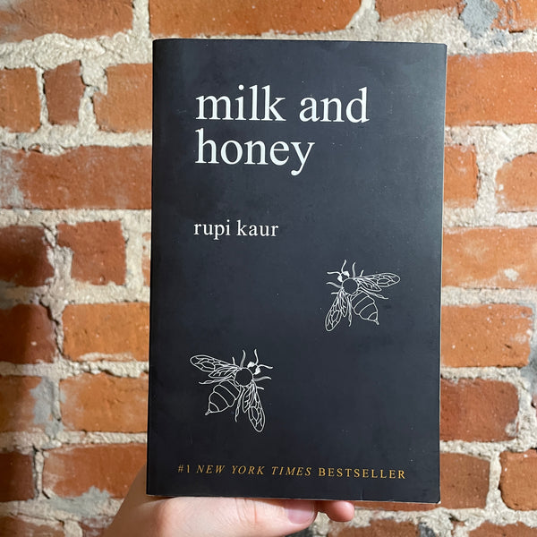 Milk and Honey - Rupi Kaur - 2015 Andrews McMeel Publishing Paperback