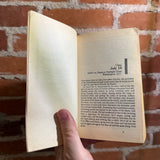 Swan Song - Robert R. McCammon - 1988 Sphere Books Paperback - Melvyn Grant Cover