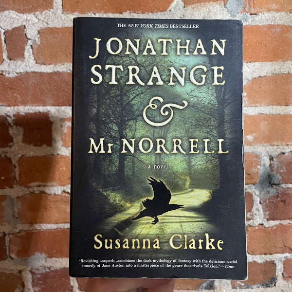 Jonathan Strange & Mr. Norrell - Susanna Clark - 2005 Illustrated Bloomsbury Paperback