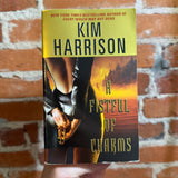 A Fistfull of Charms - Kim Harrison - 2006 Harper Torch Paperback