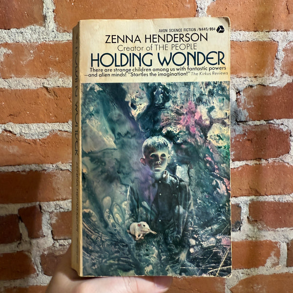 Holding Wonder - Zenna Henderson - 1972 Avon Books Paperback