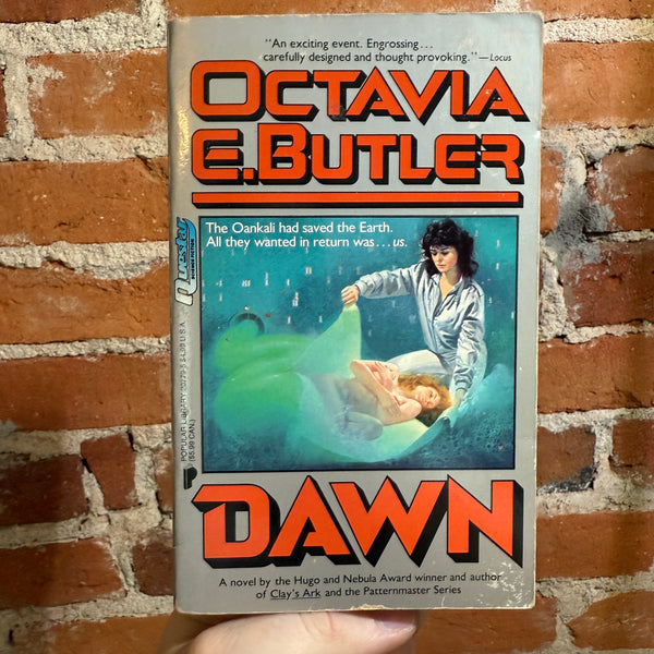 Dawn - Octavia Butler - 1987 Questar Books Paperback - Enric Cover