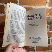 Haunted Holidays - Edited by Martin H. Greenberg & Russell Davis - 2004 Daw Books Paperback