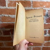 Space Prison - Tom Godwin - 1962 2nd Pyramid Books Paperback