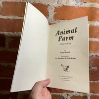 The Illustrated Animal Farm - George Orwell - 2015 Penguin Books Paperback