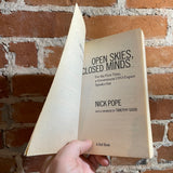 Open Skies, Closed Minds - Nick Pope - Paperback