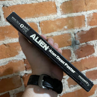 Alien - Alan Dean Foster - 1979 First Paperback Printing Edition
