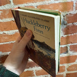The Adventures of Huckleberry Finn - Mark Twain - 1965 Golden Illustrated Hardback