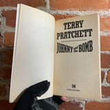 Johnny and the Bomb - Terry Pratchett - 1997 Corgi Books Paperback