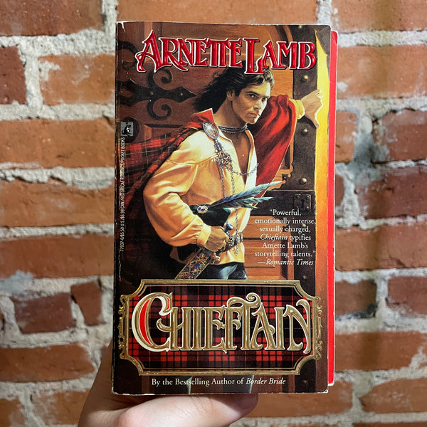 Chieftain - Arnette Lamb - 1994 Pocket Books Paperback - Lina Levy Cover