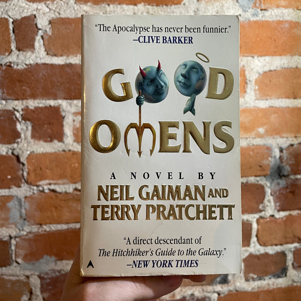 Good Omens - Neil Gaiman & Terry Pratchett - 1996 Ace Books Paperback - Michael Astrcahan Cover